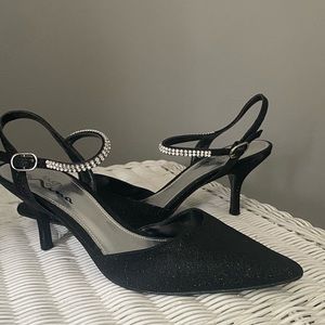 Black Formal heels 👠 worn once great condition!